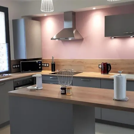 Miel Et Groseilles Nyaraló *