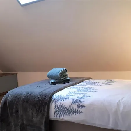 Miel Et Groseilles Nyaraló