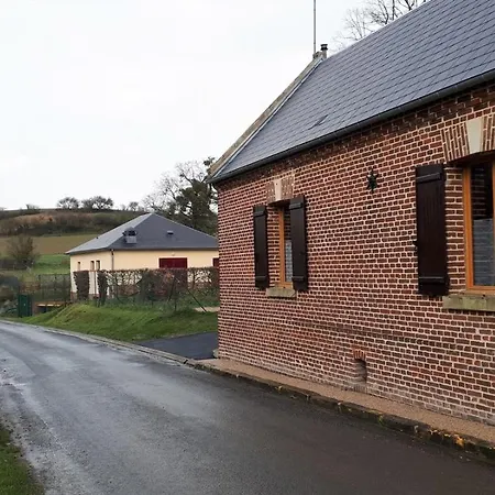 Miel Et Groseilles Nyaraló *